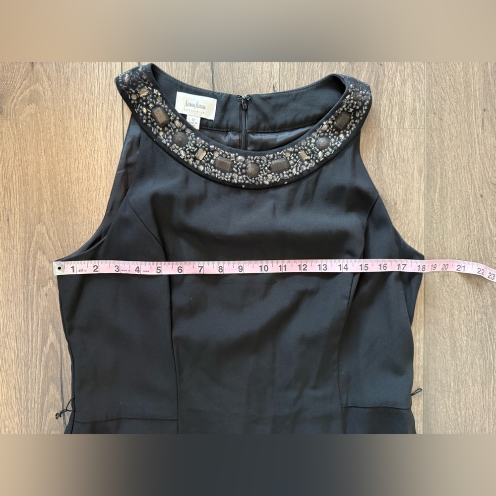 Neiman Marcus Black Sleeveless Wool Blend Dress with Beaded detail Size 12 - Picture 8 of 9